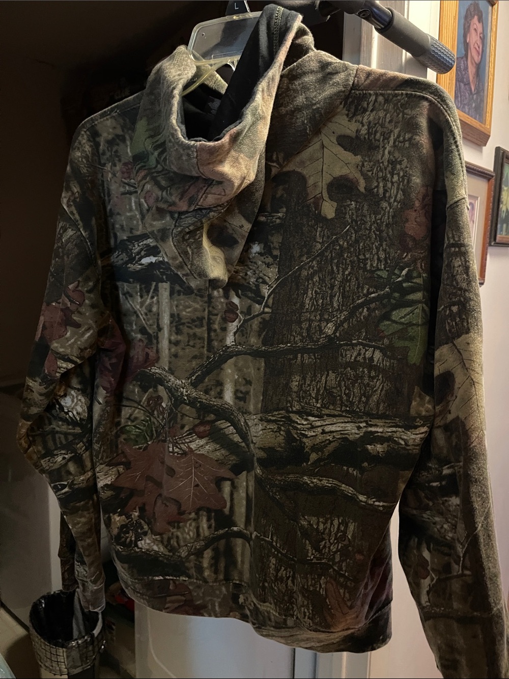 Mossy Oak Camouflage Hoodie with Orange Logo - Picture 2 of 6